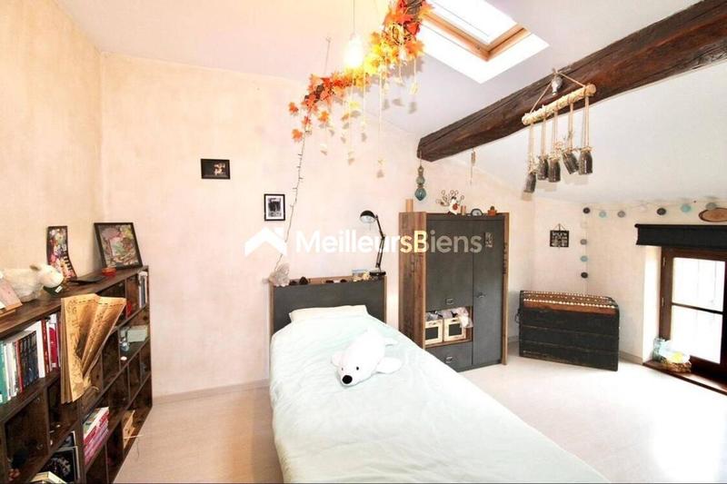 Appartement ancien - 92 m² - 3 pièces