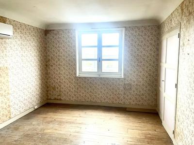 Maison - 86 m² - 5 pièces