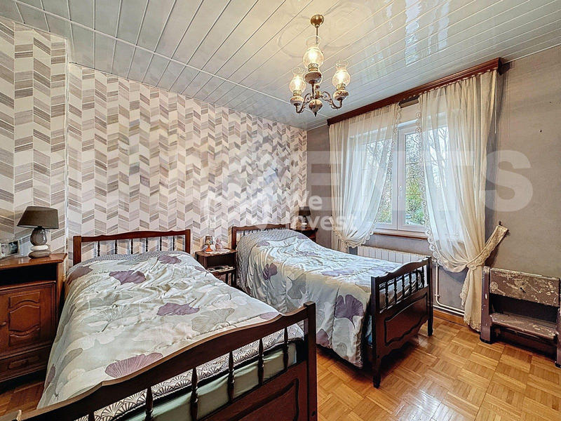 Maison - 132 m² - 9 pièces