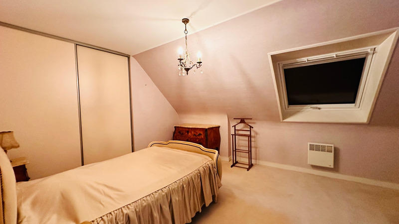 Maison - 121 m² - 6 pièces