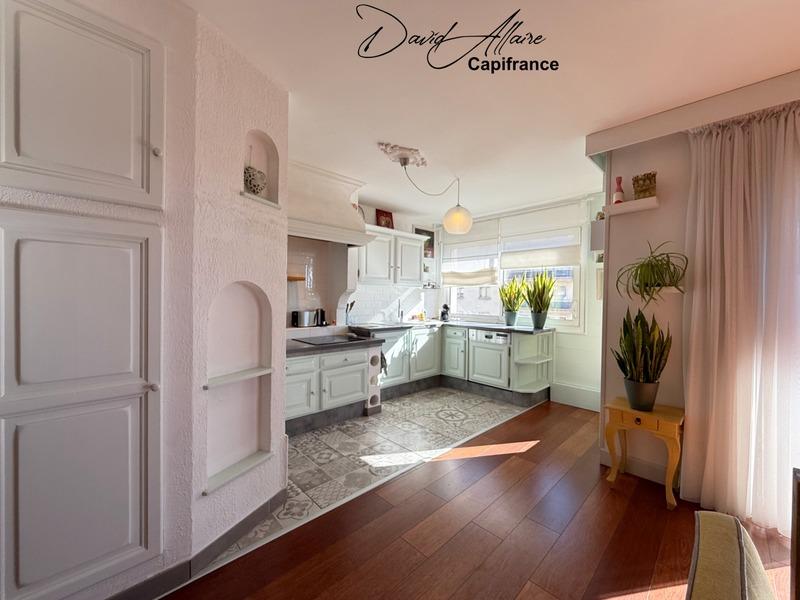 Appartement - 81 m² - 3 pièces