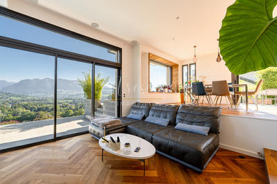 Villa - 252 m² - 7 pièces