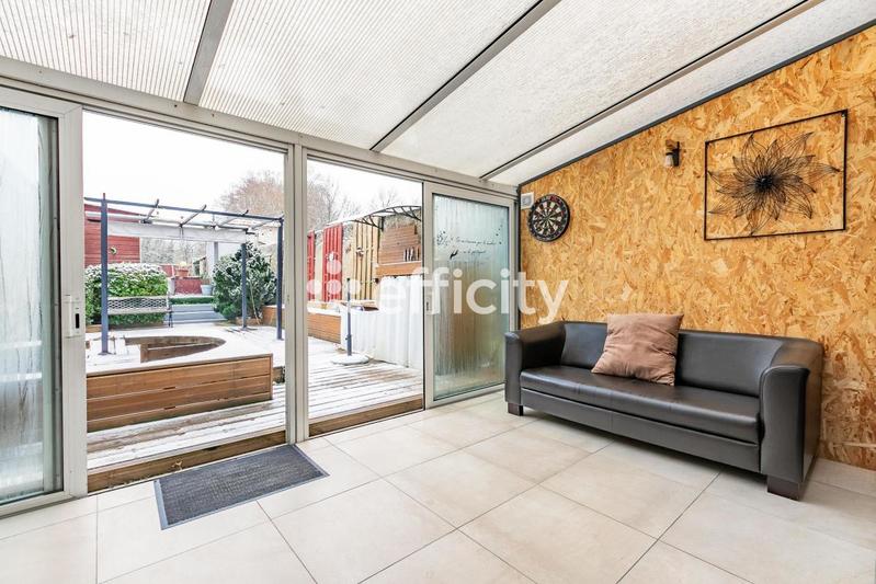 Maison - 133 m² - 6 pièces