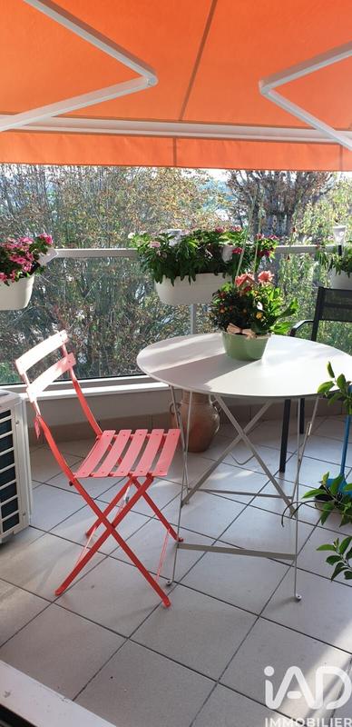 Appartement - 77 m² - 3 pièces