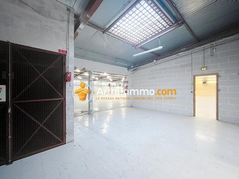 Bureau - 1 444 m² - 3 pièces