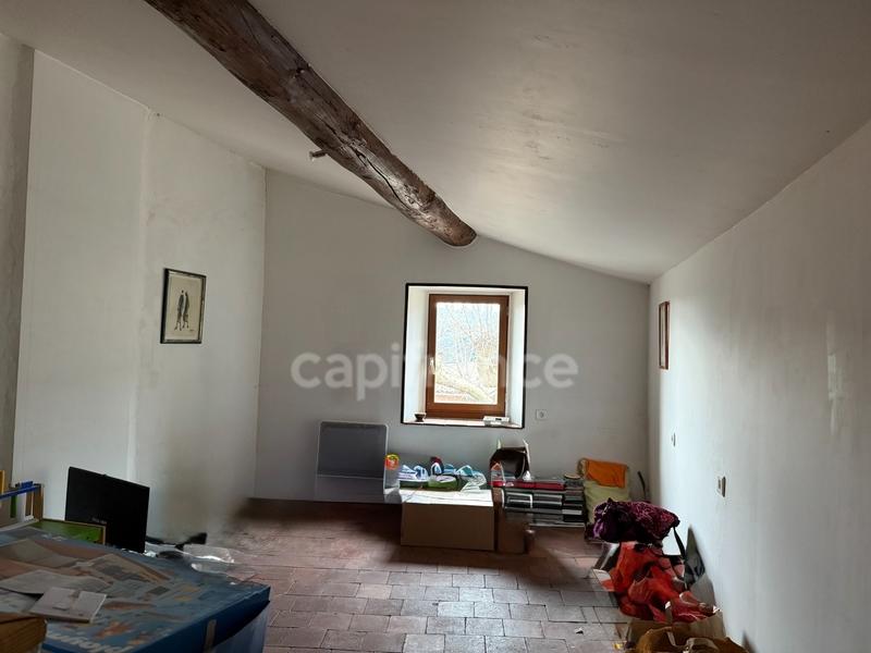 Maison - 352 m² - 6 pièces