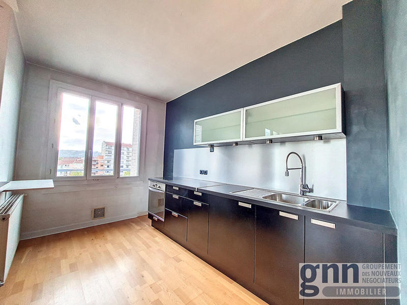 Appartement - 92 m² - 3 pièces
