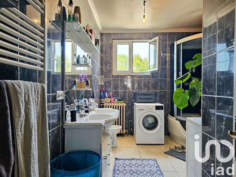 Maison de ville - 303 m² - 14 pièces