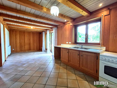Maison - 104 m² - 6 pièces