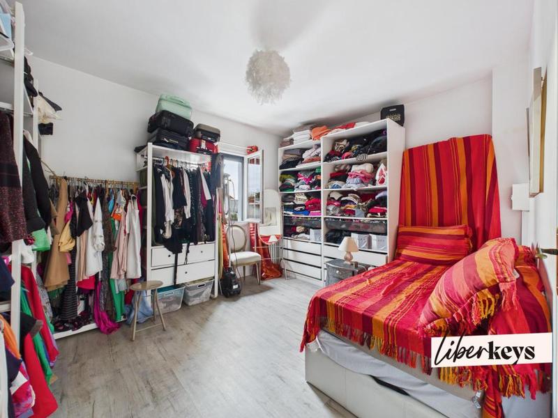 Maison - 223 m² - 7 pièces