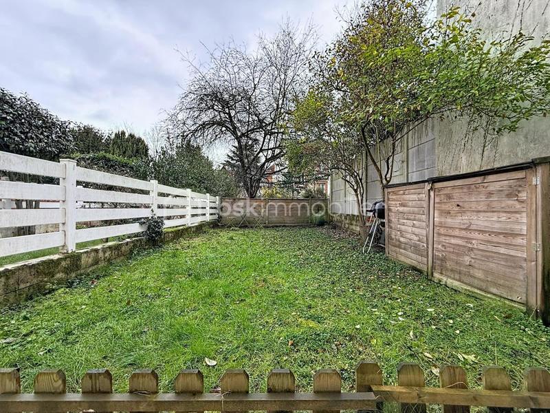 Maison de ville - 82 m² - 5 pièces