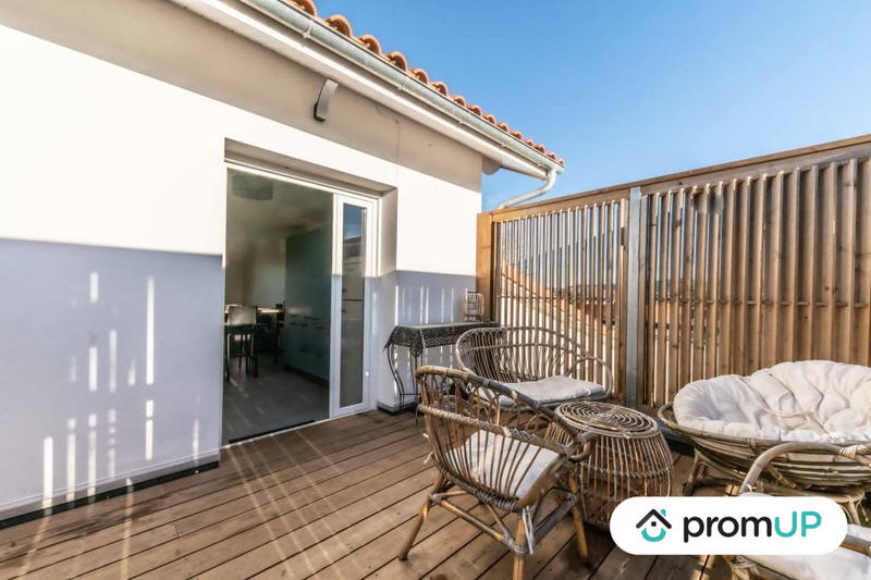 Maison - 205 m² - 8 pièces