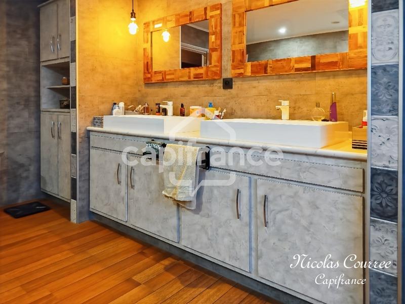 Maison - 140 m² - 6 pièces