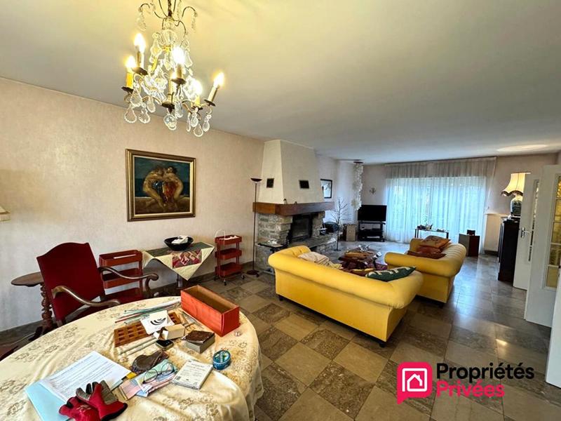 Maison - 189 m² - 5 pièces