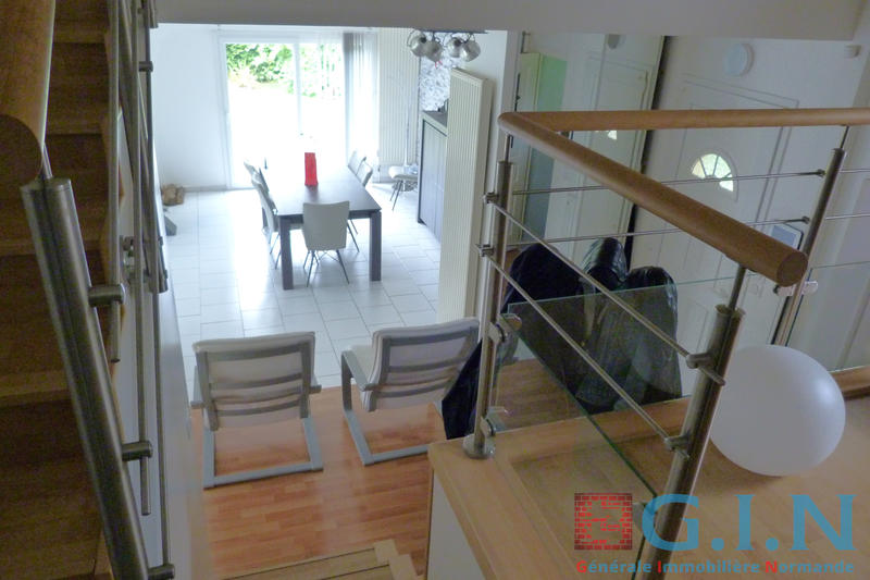 Maison - 132 m² - 8 pièces