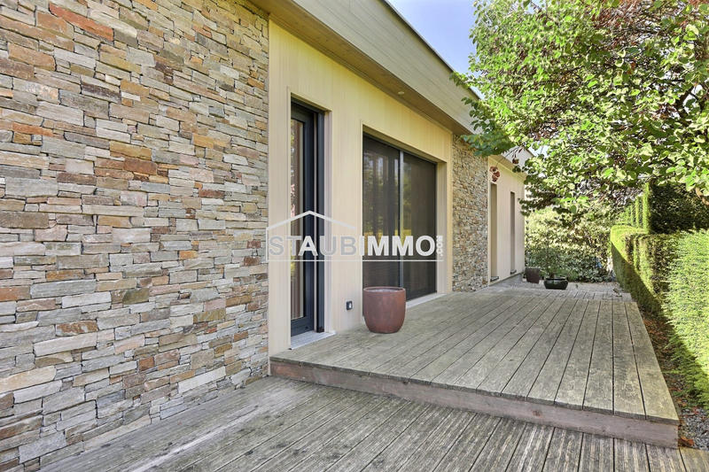 Maison - 195 m² - 7 pièces