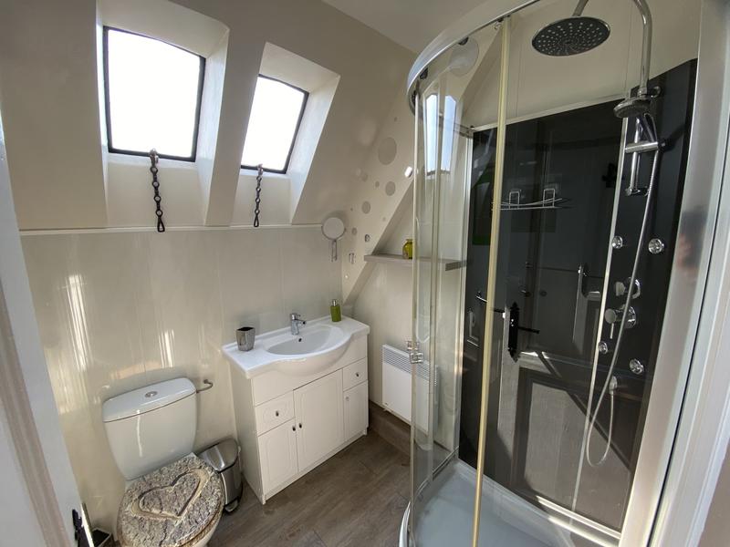 Maison traditionnelle - 265 m² - 8 pièces