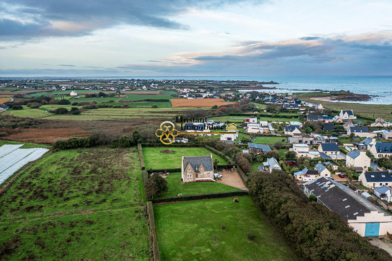 Demeure - 185 m² - 7 pièces