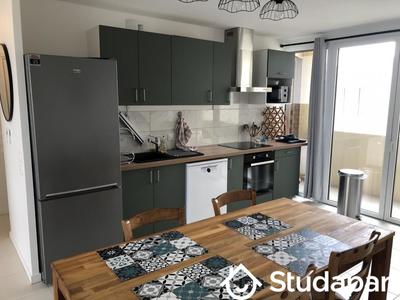 Chambre - 11 m² - 1 pièce