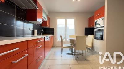 Maison - 95 m² - 4 pièces