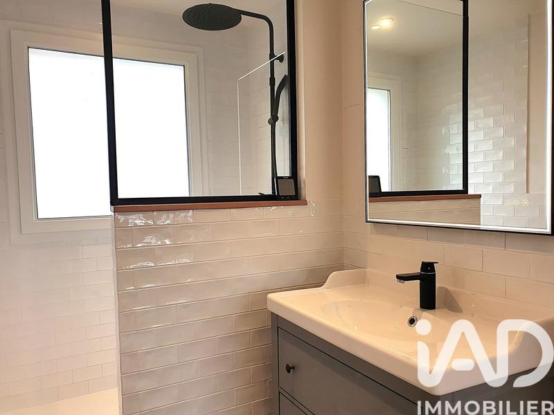 Maison - 143 m² - 8 pièces