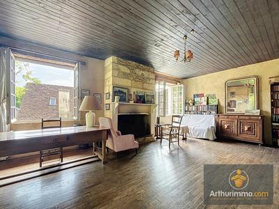 Appartement - 220 m² - 6 pièces