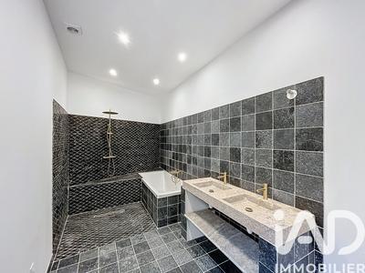 Maison - 180 m² - 5 pièces