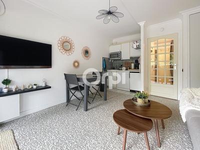 Studio - 23 m² - 1 pièce