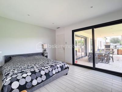 Maison - 168 m² - 6 pièces