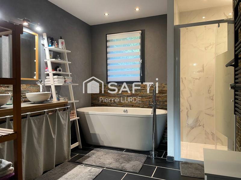 Maison - 165 m² - 7 pièces