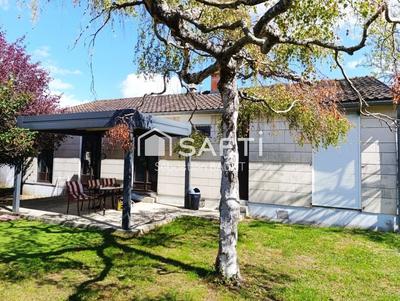 Maison - 95 m² - 4 pièces