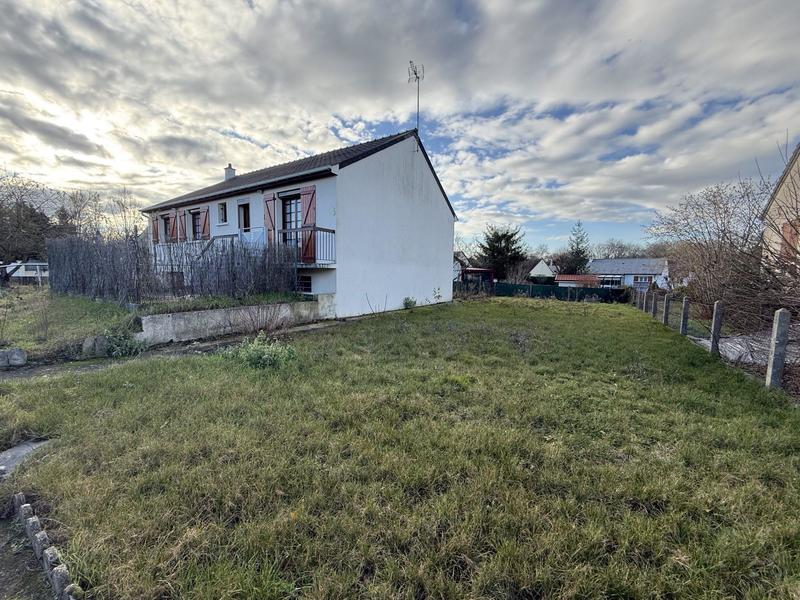 Maison - 95 m² - 5 pièces