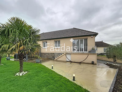 Maison - 141 m² - 5 pièces