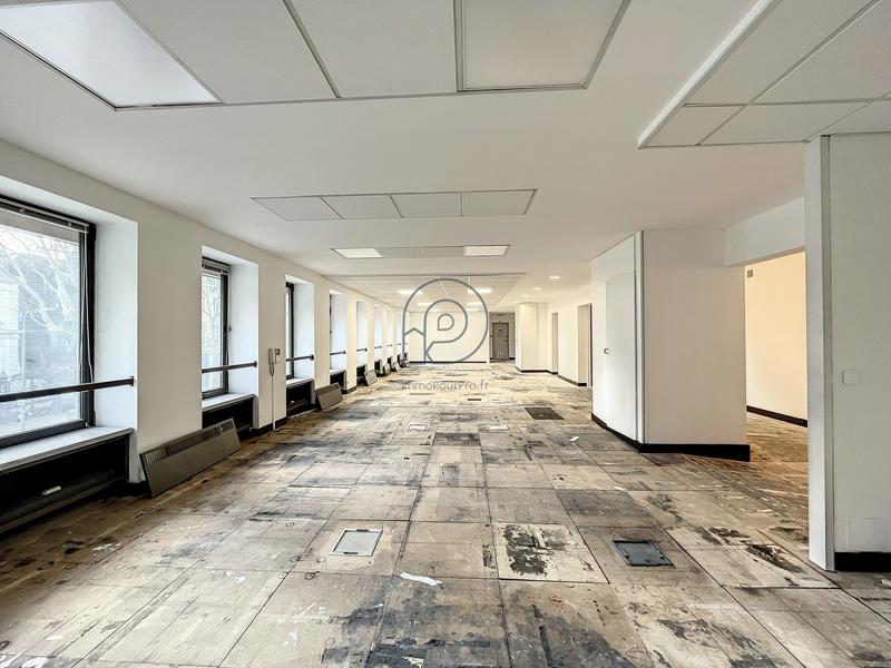 Bureau - 320 m²