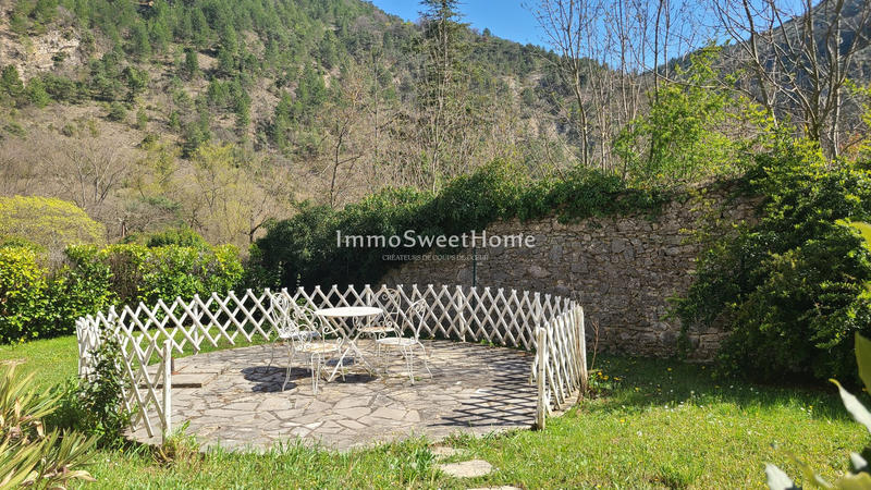 Villa - 230 m² - 8 pièces