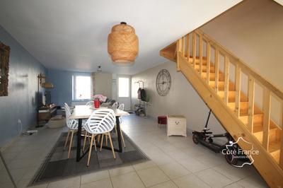 Maison - 103 m² - 5 pièces