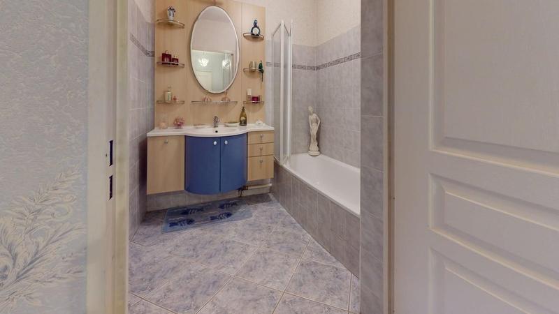 Appartement - 100 m² - 3 pièces