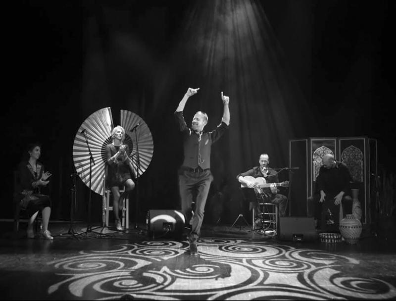 A la Vuelta de la Esquina