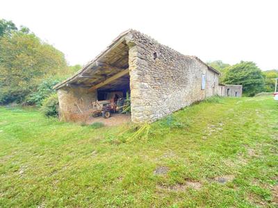 Corps de ferme - 118 m² - 1 pièce