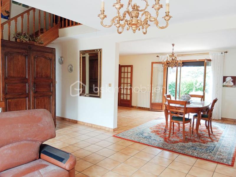 Maison - 127 m² - 5 pièces