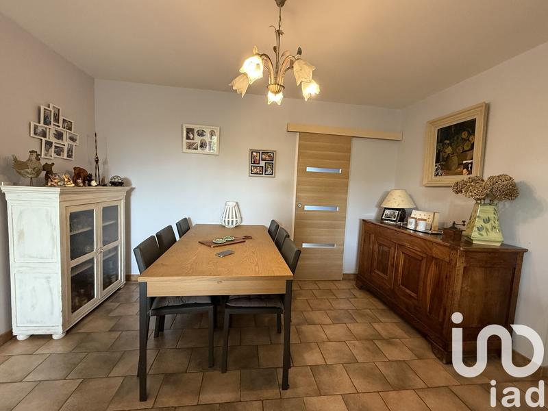 Maison - 250 m² - 8 pièces