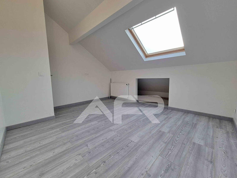 Maison - 160 m² - 8 pièces