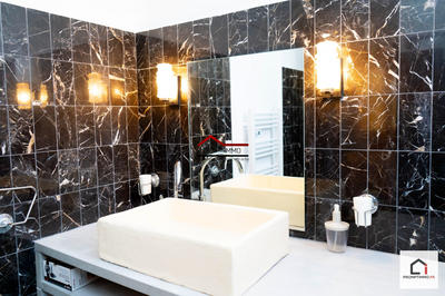 Maison - 520 m² - 8 pièces