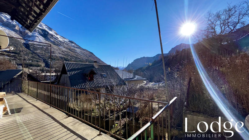 Maison - 350 m² - 10 pièces