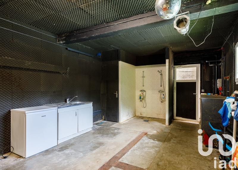 Maison - 280 m² - 9 pièces