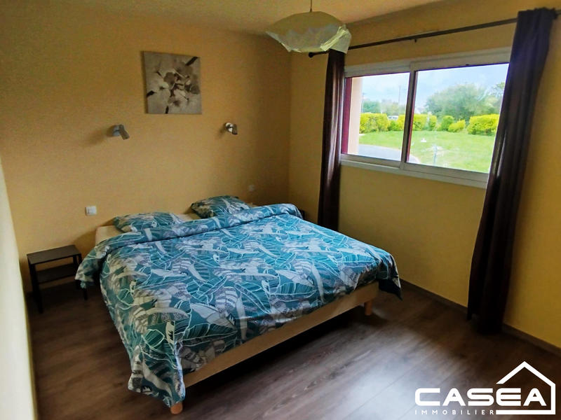 Maison contemporaine - 240 m² - 9 pièces