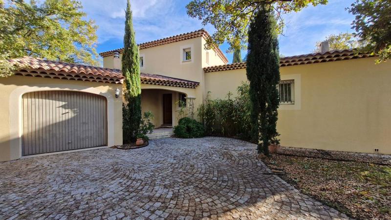 Maison - 151 m² - 5 pièces