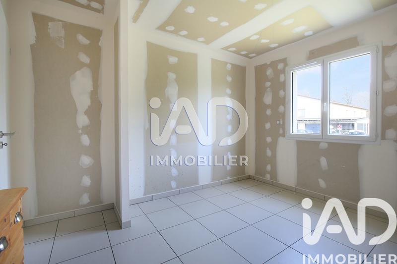 Maison - 99 m² - 4 pièces