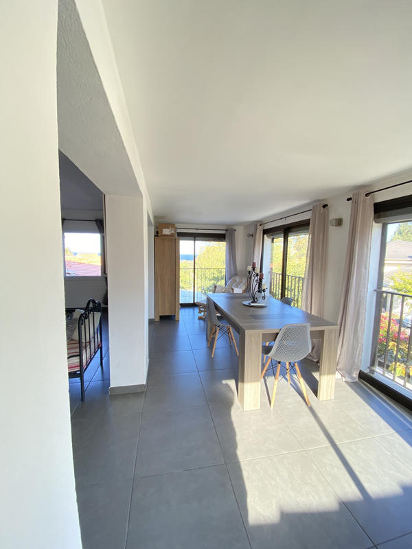 Appartement - 90 m² - 3 pièces