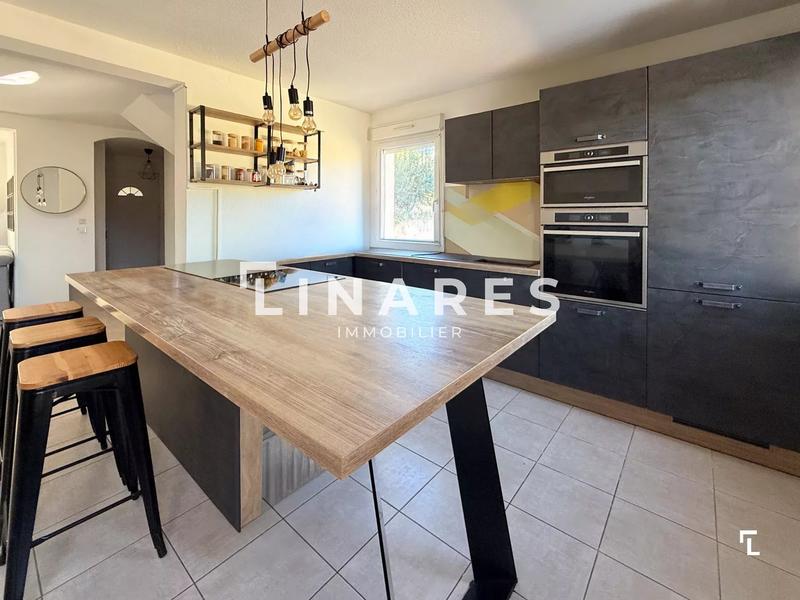 Appartement - 90 m² - 4 pièces